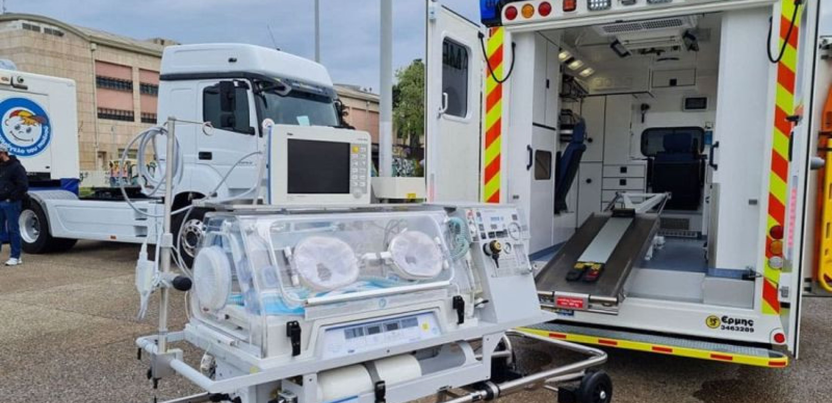 Καλαμαριά - Απομάκρυνση των ασθενοφόρων του «Χαμόγελου του Παιδιού» από τον Φοίνικα: Το χρονικό, οι αντιδράσεις και τα ανοιχτά ερωτήματα