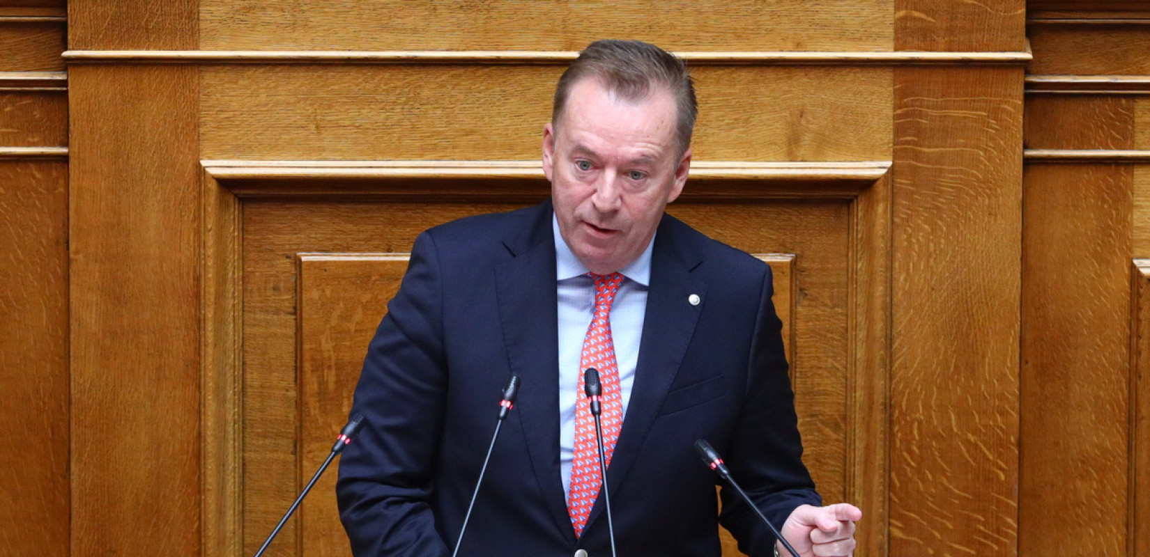 ΣΥΡΙΖΑ: Παραιτήθηκε και επίσημα από βουλευτής ο Βασίλης Κόκκαλης