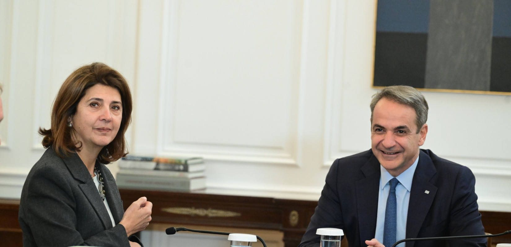 Συνάντηση Μητσοτάκη με την Απεσταλμένη του ΓΓ του ΟΗΕ για την Κύπρο