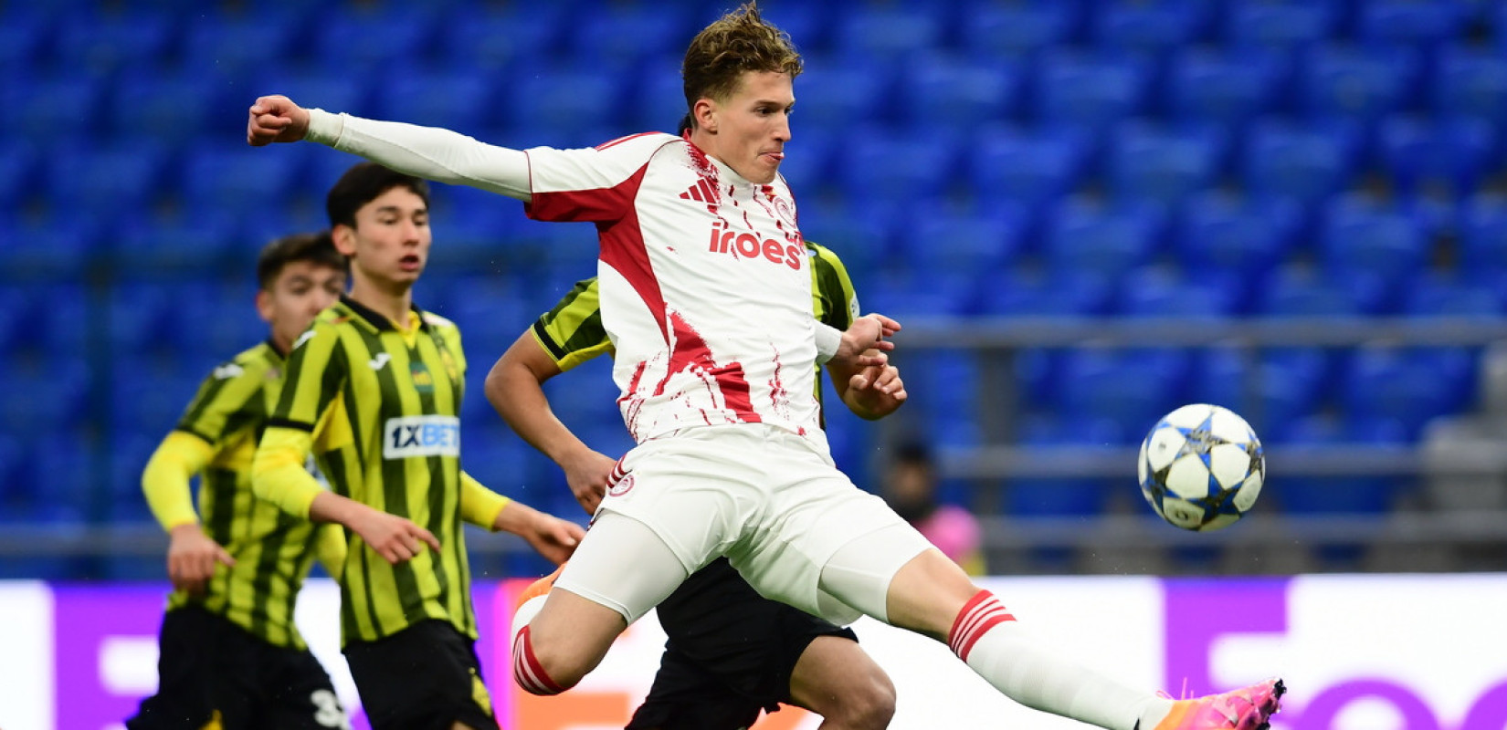 Champions League: Πετούσε «φωτιές» ο Ολυμπιακός και νίκησε την Καϊράτ