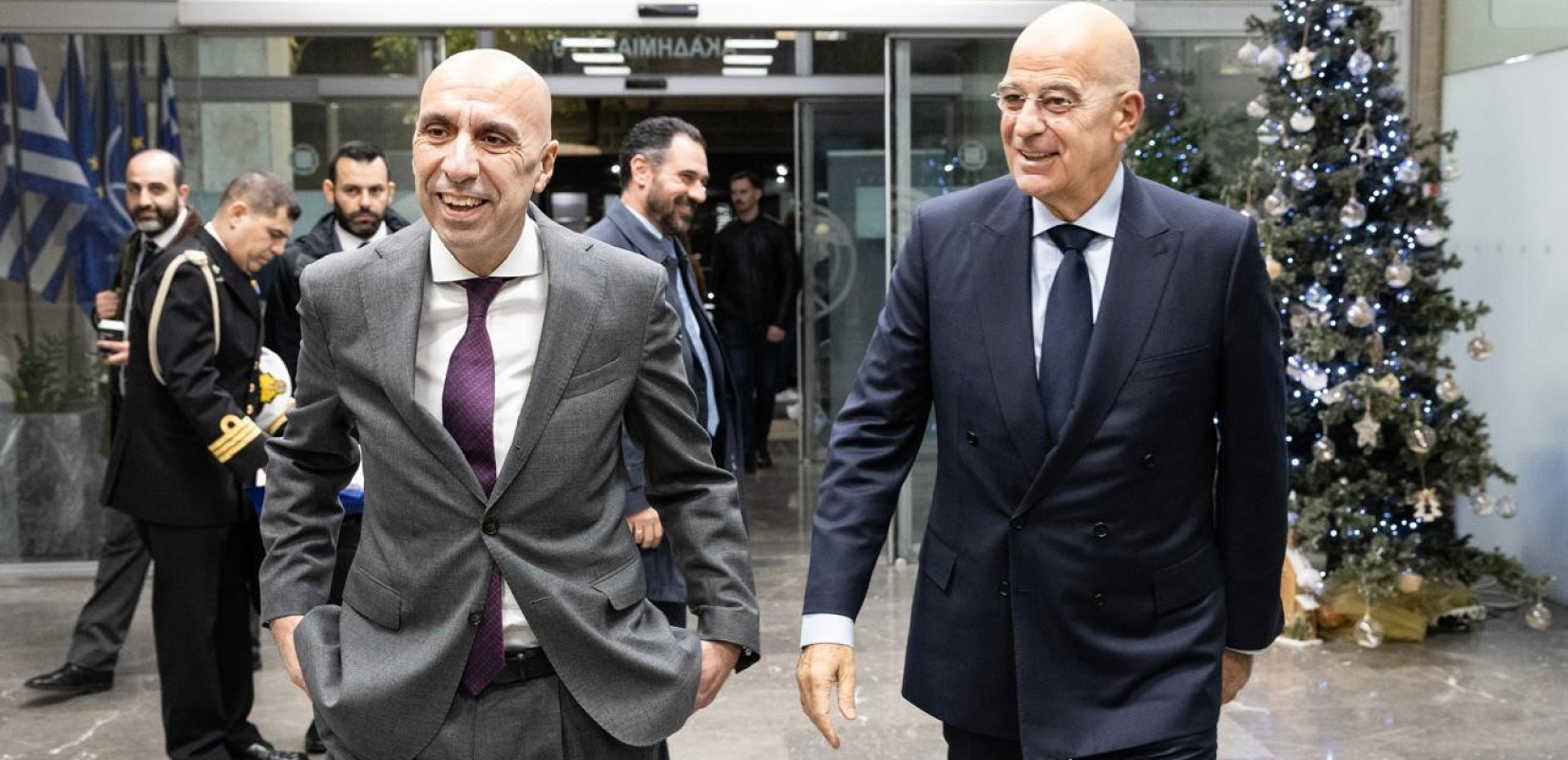Ν. Δένδιας - Γ. Μπρατάκος: «Ανάγκη σύνδεσης πολιτείας και Ένοπλων Δυνάμεων»