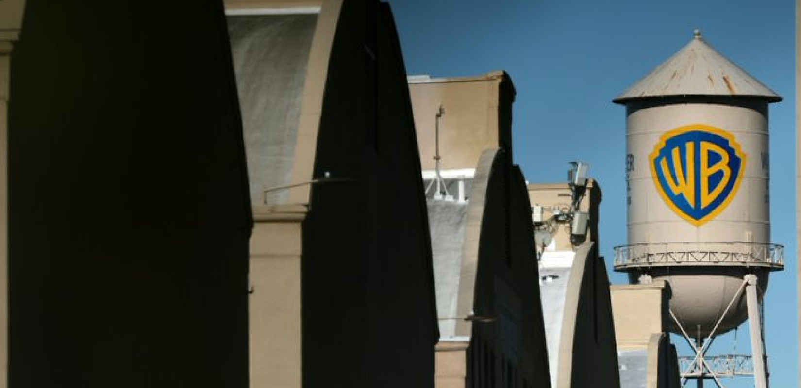 H Paramount μπαίνει στο mega deal του Νetflix με την Warner Bros - Κατέθεσε πρόταση εξαγοράς ύψους $108,4 δισ.