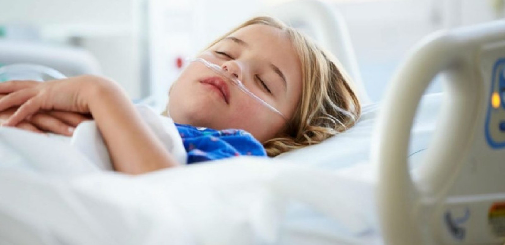 Γρίπη και RSV γέμισαν τα παιδιατρικά νοσοκομεία τα Χριστούγεννα - Συναγερμός από την ΠΟΕΔΗΝ