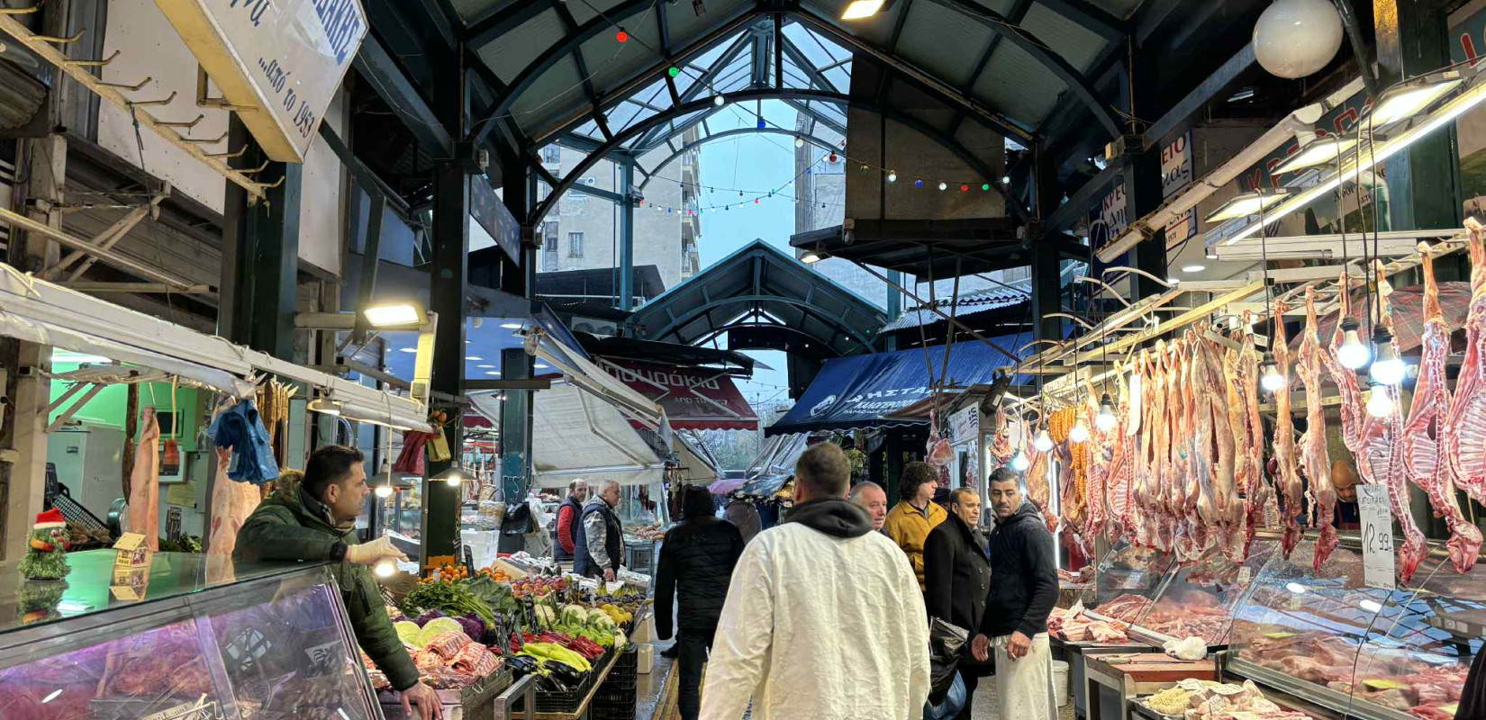 Καπάνι: Ψώνια τελευταίας στιγμής στην αγορά της Θεσσαλονίκης, για το γιορτινό τραπέζι - Οι τιμές σε βασικά είδη (βίντεο)