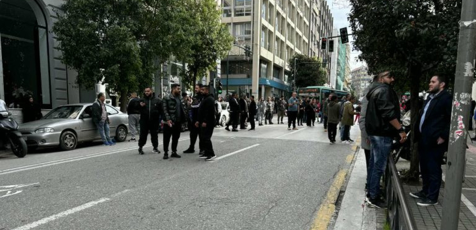 Θάνατος 30χρονου στην Πάτρα: Υλικό από κάμερες ασφαλείας εξετάζει η αστυνομία - Το αίτιο θανάτου αποκάλυψε η νεκροτομή