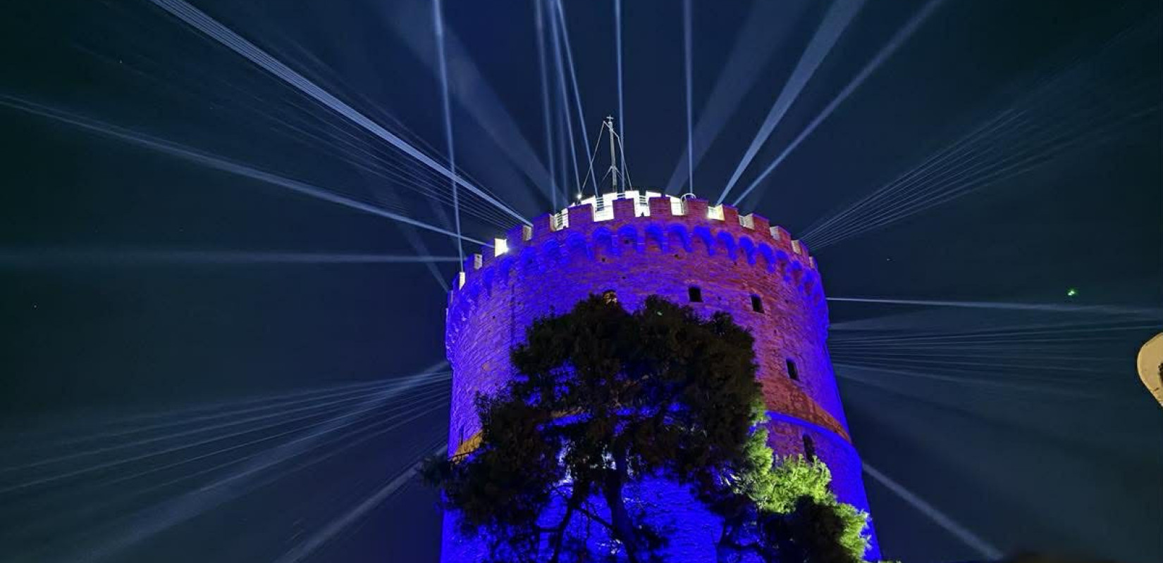 Η Θεσσαλονίκη υποδέχθηκε το 2026 με ένα ξέφρενο πάρτι - Οι Dj's  ξεσήκωσαν το κοινό - Δείτε βίντεο