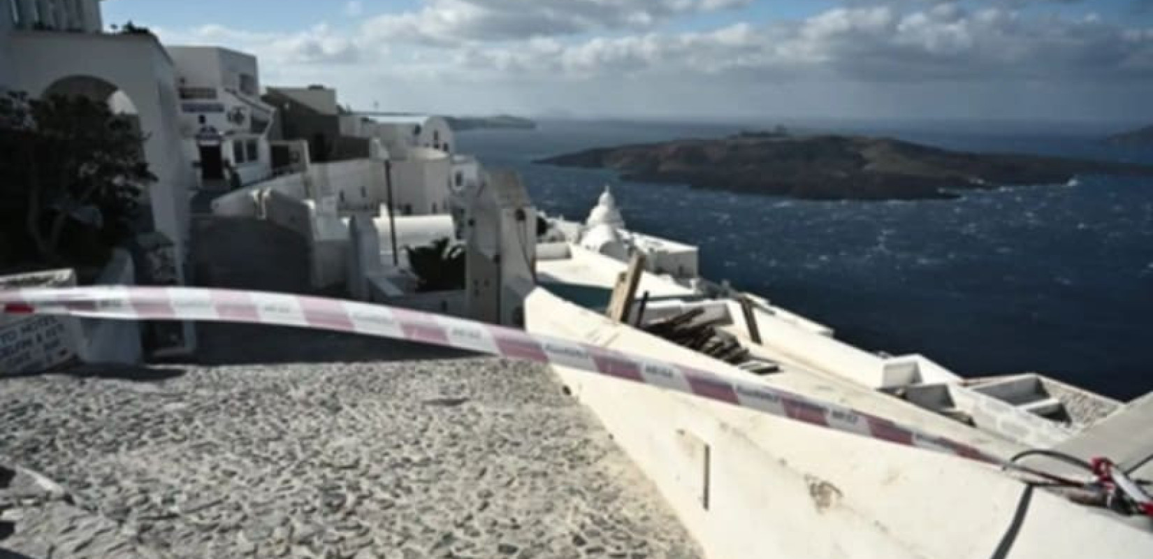 Σε εφαρμογή μέτρα πολιτικής προστασίας στη Σαντορίνη