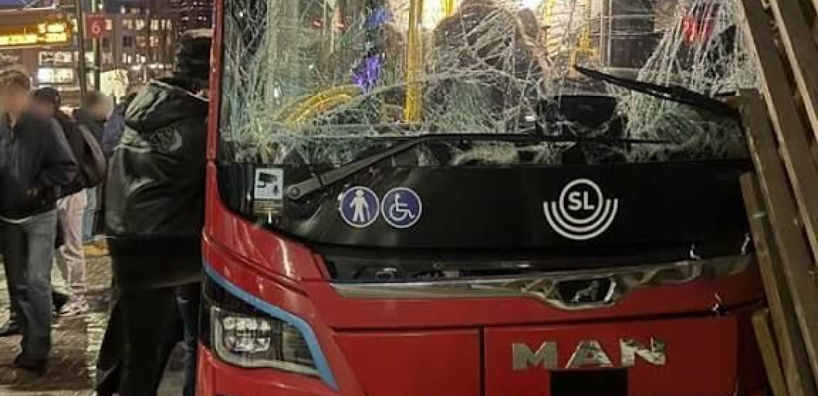 Τροχαίο με λεωφορείο στη Στοκχόλμη: Τουλάχιστον 10 τραυματίες