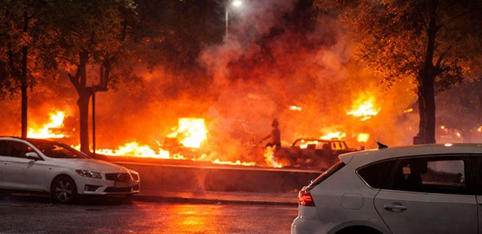 Γκάφα στο κεντρικό δελτίο της ΕΡΤ: Πλάνα από συναυλία του ΛΕΞ στη Θεσσαλονίκη παρουσιάστηκαν ως εικόνες από το Ιράν