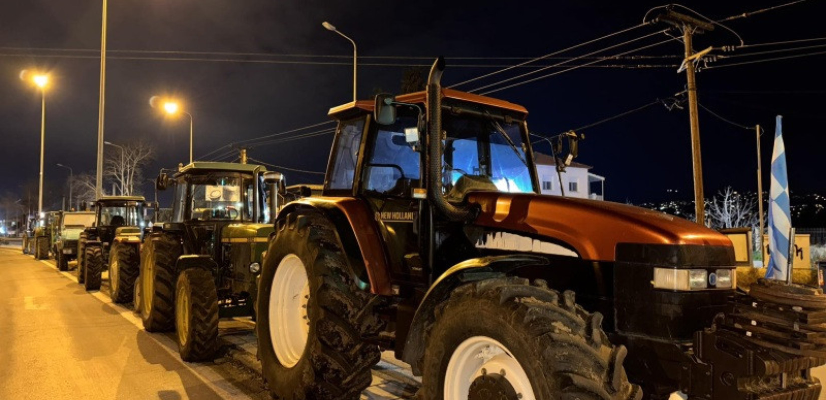 Θεσσαλονίκη:«Σφραγίζουν» τους δρόμους την ώρα του διαλόγου οι αγρότες - Στο Μαξίμου οι παραγωγοί της Αν. Θεσσαλονίκης
