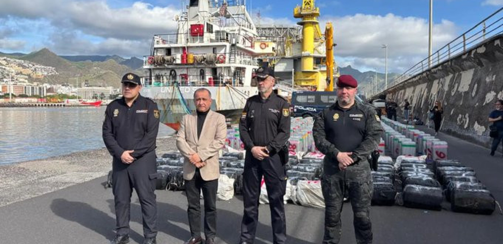 Ιστορικό πλήγμα στο λαθρεμπόριο: Κατάσχεση-μαμούθ 10 τόνων κοκαΐνης στον Ατλαντικό