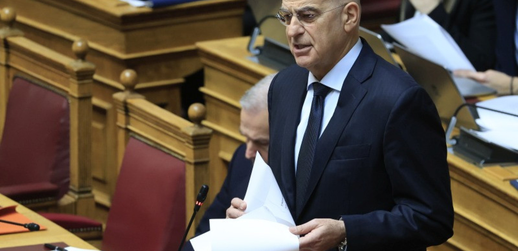 Βουλή-Ν. Δένδιας: Δεν θα υπάρξουν μειώσεις σε κανένα εφάπαξ παρά μόνο αυξήσεις στις Ένοπλες Δυνάμεις