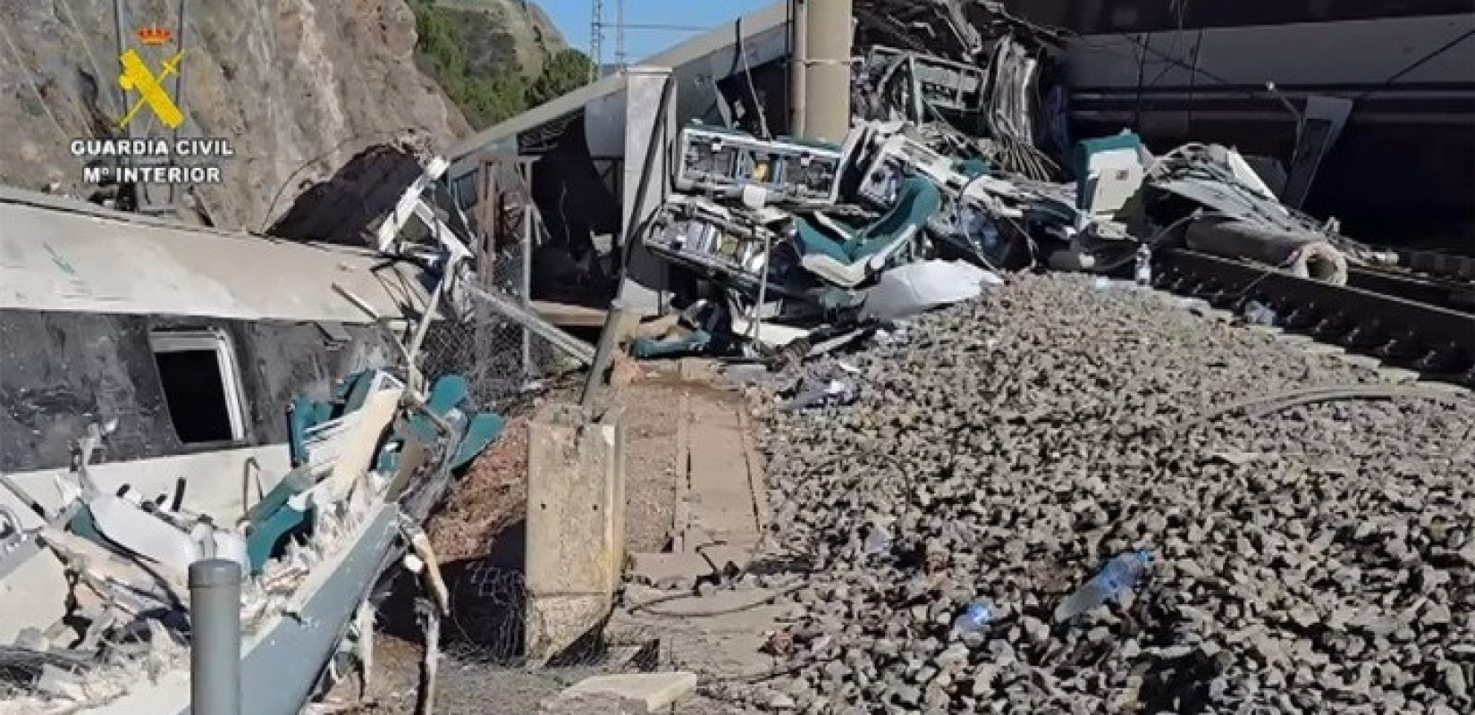 Ισπανία: Στους 45 οι νεκροί από τη σύγκρουση τρένων στο Αδαμούθ