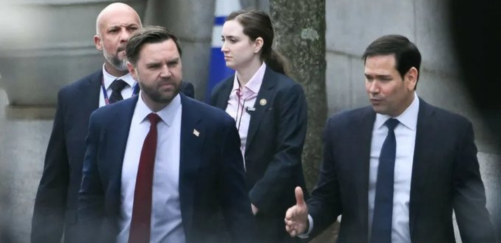 Ο Τζέι Ντι Βανς για τις διαπραγματεύσεις με το Ιράν: «Προσβλέπουμε σε θετικές συνομιλίες»