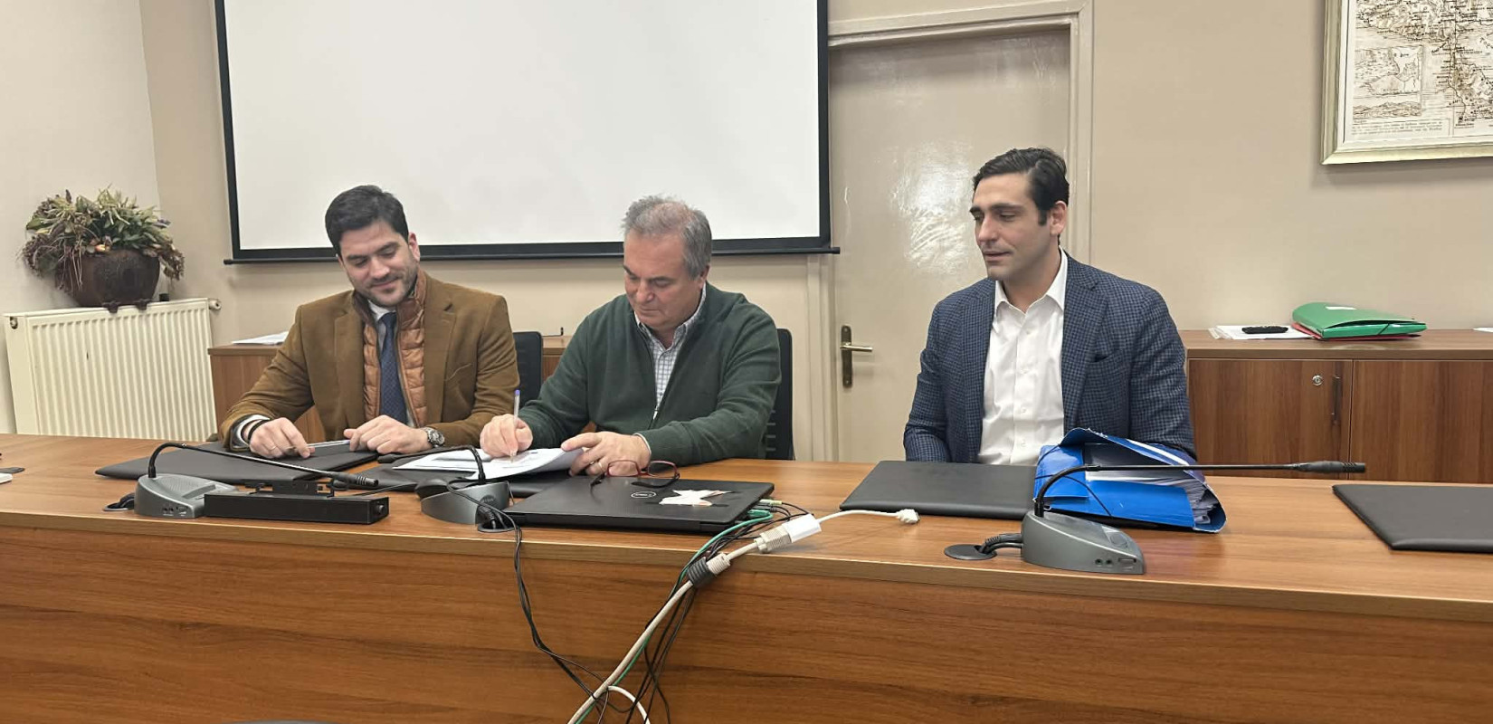 Χαλκιδική: Υπογραφή σύμβασης για την ανέγερση του Νέου Γενικού Λυκείου Νέων Μουδανιών -  Άμεση έναρξη εργασιών