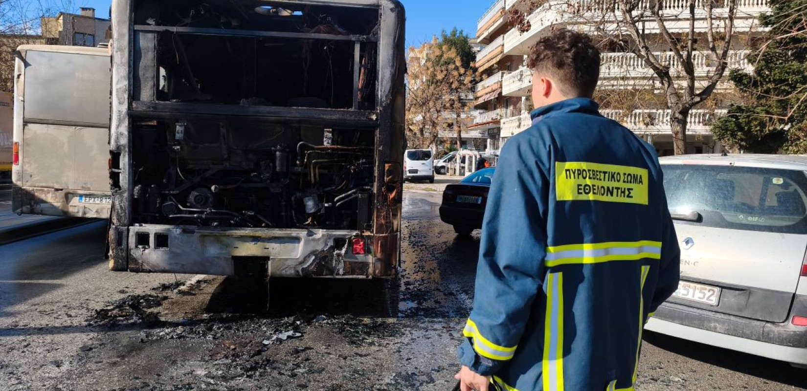 Θεσσαλονίκη: Γιατί αναφλέγονται τα αστικά λεωφορεία; Ποιες οι αιτίες και ποιοι οι υπεύθυνοι;