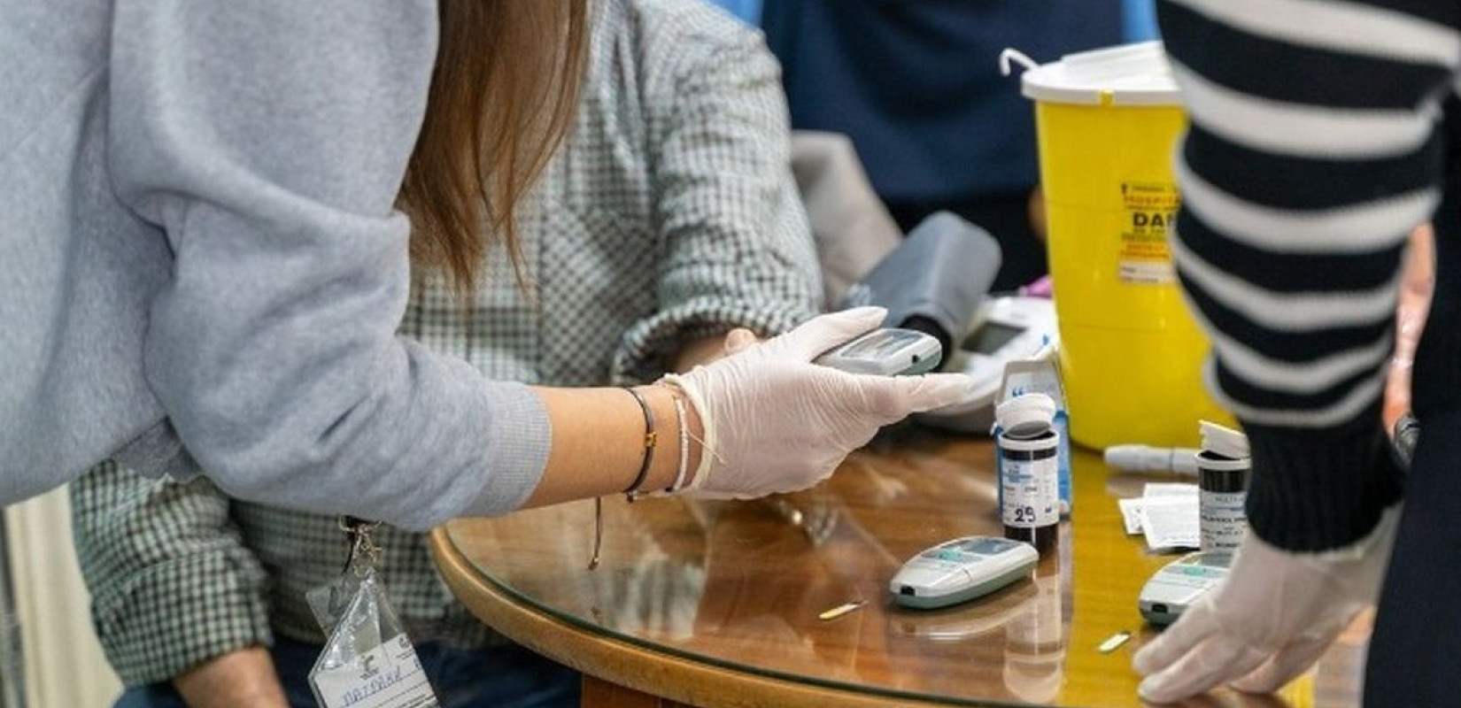 ΚΟΜΥ: Γιατροί πηγαίνουν στα σπίτια ανύμπορων πολιτών - 3.000 ωφελούμενοι και 21 κρίσιμες διακομιδές