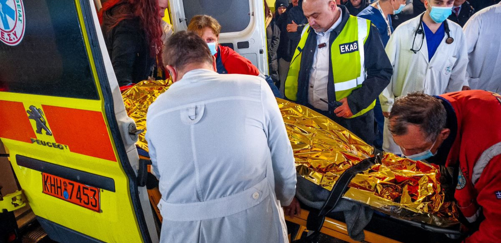 Θεσσαλονίκη: Με αιμάτωμα στο κεφάλι νοσηλεύεται ο 20χρονος οπαδός του ΠΑΟΚ - Εξιτήριο θα λάβει σήμερα ο 28χρονος (βίντεο)