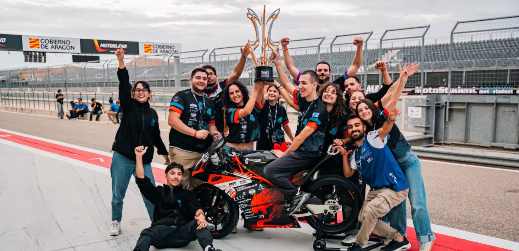 Panther Racing AUTh: Η ομάδα φοιτητών που «ανέβηκε» με την μηχανή της στην κορυφή του κόσμου (βίντεο)