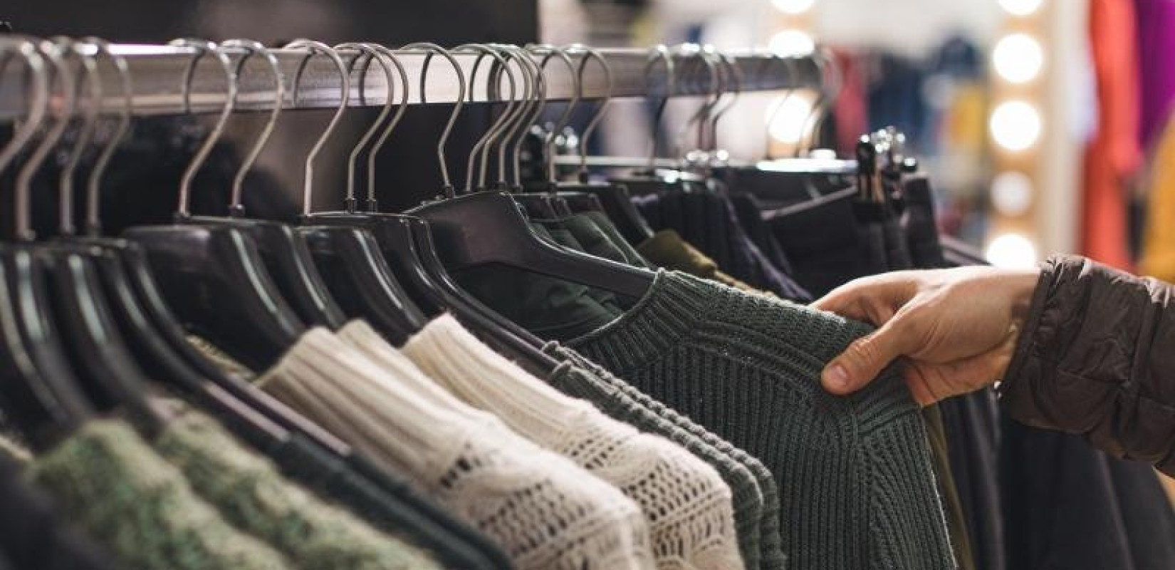 Θεσσαλονίκη: Συνελήφθησαν τέσσερις αλλοδαποί για κλοπή ρούχων σε εμπορικό κέντρο της Πυλαίας