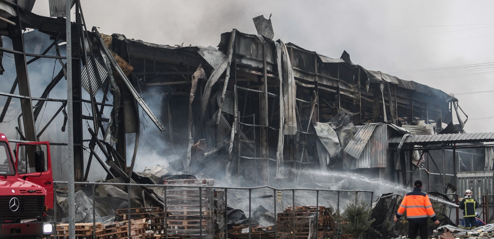 Τρύπιες σωλήνες προπανίου εντόπισαν οι αρχές στο εργοστάσιο «Βιολάντα»