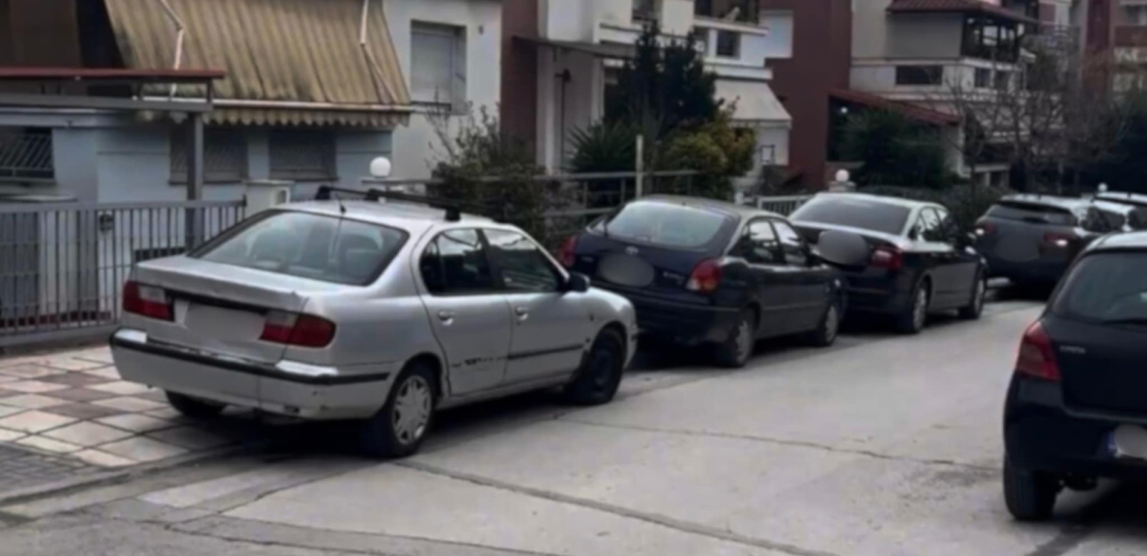 Καλαμαριά: Αντιδράσεις κατοίκων για τη στάθμευση μετά την λειτουργία νέου Ιερού Ναού στην Κηφισιά  (βίντεο)