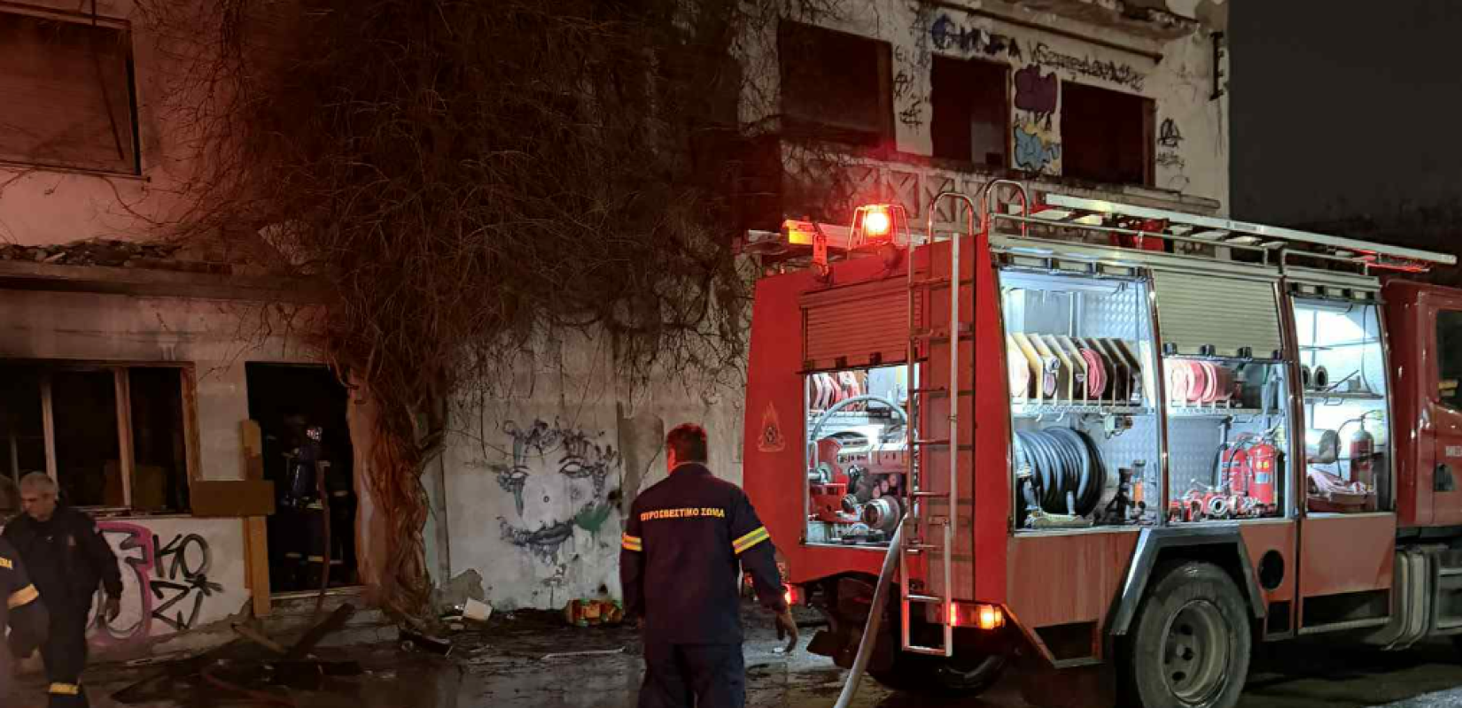 Θεσσαλονίκη: Πυρκαγιά στο πρώην εργοστάσιο της ΑΓΝΟ – Άμεση η επέμβαση της Πυροσβεστικής