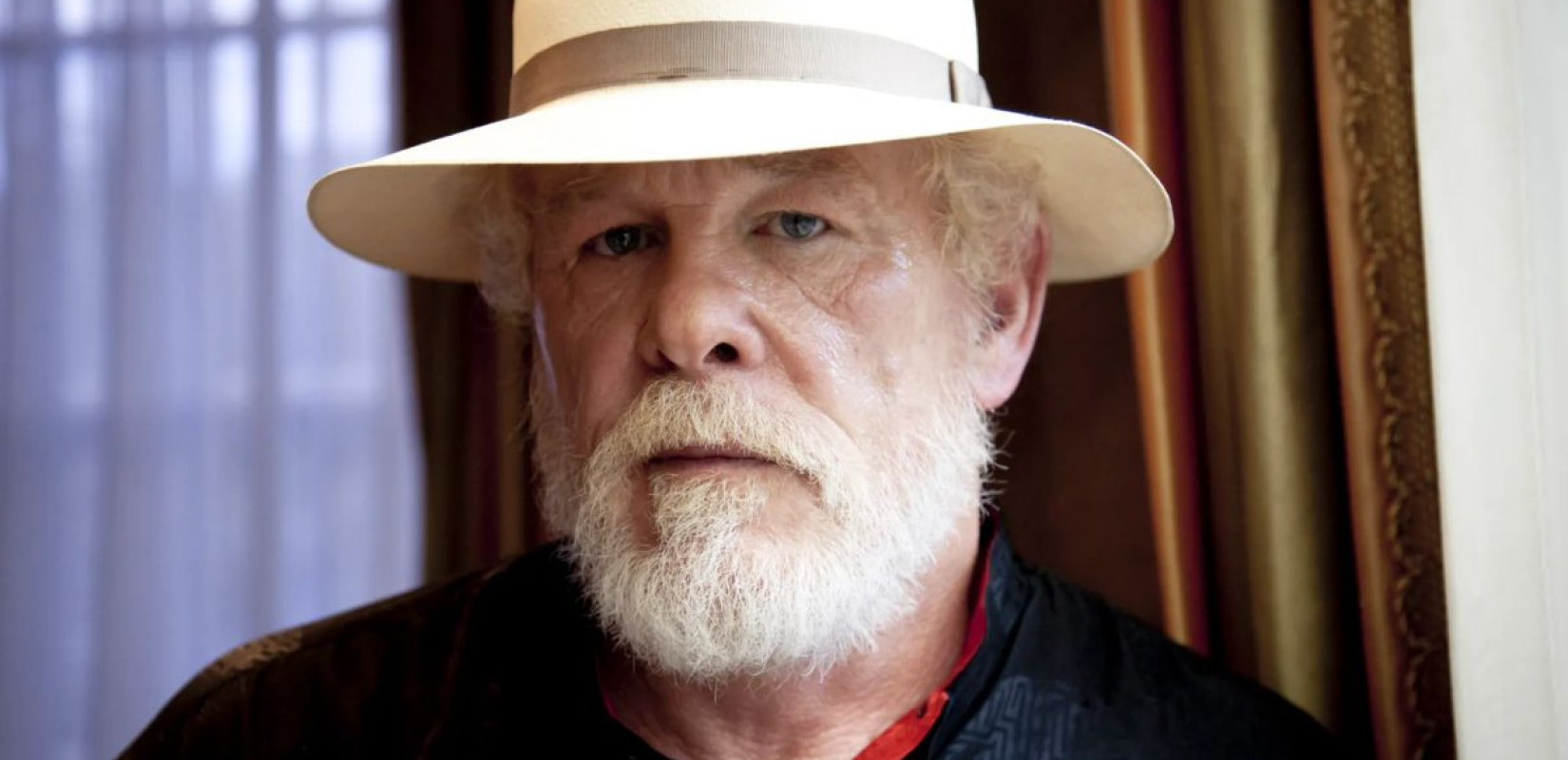 Πηγή φωτογραφίας: https://goldenglobes.com/wp-content/uploads/2023/10/nick_noltecagallo.jpg?w=2000