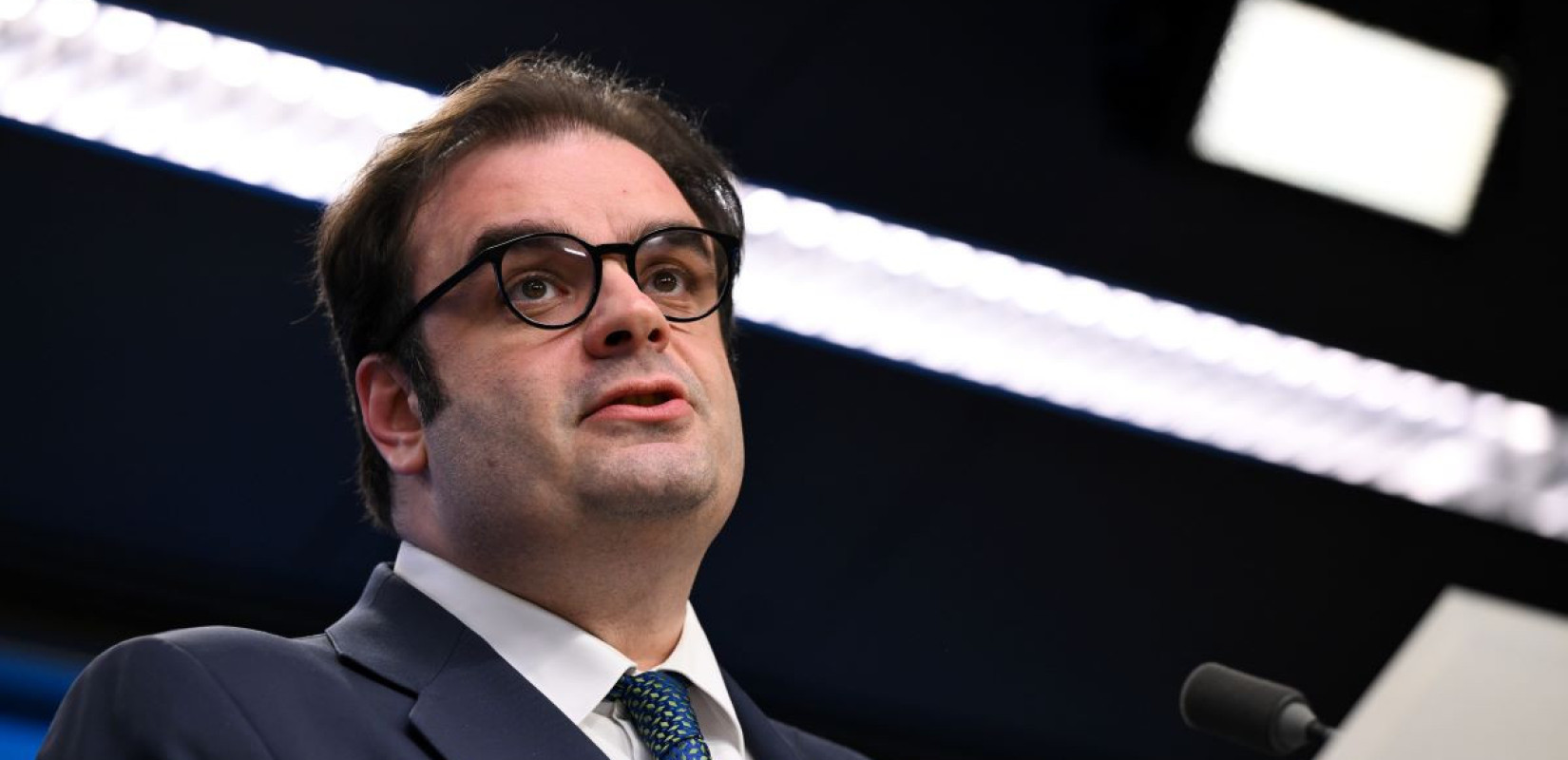 Πιερρακάκης: «Πλεόνασμα πάνω από τον στόχο - Ο επιπλέον δημοσιονομικός χώρος θα επιστρέψει στους πολίτες»