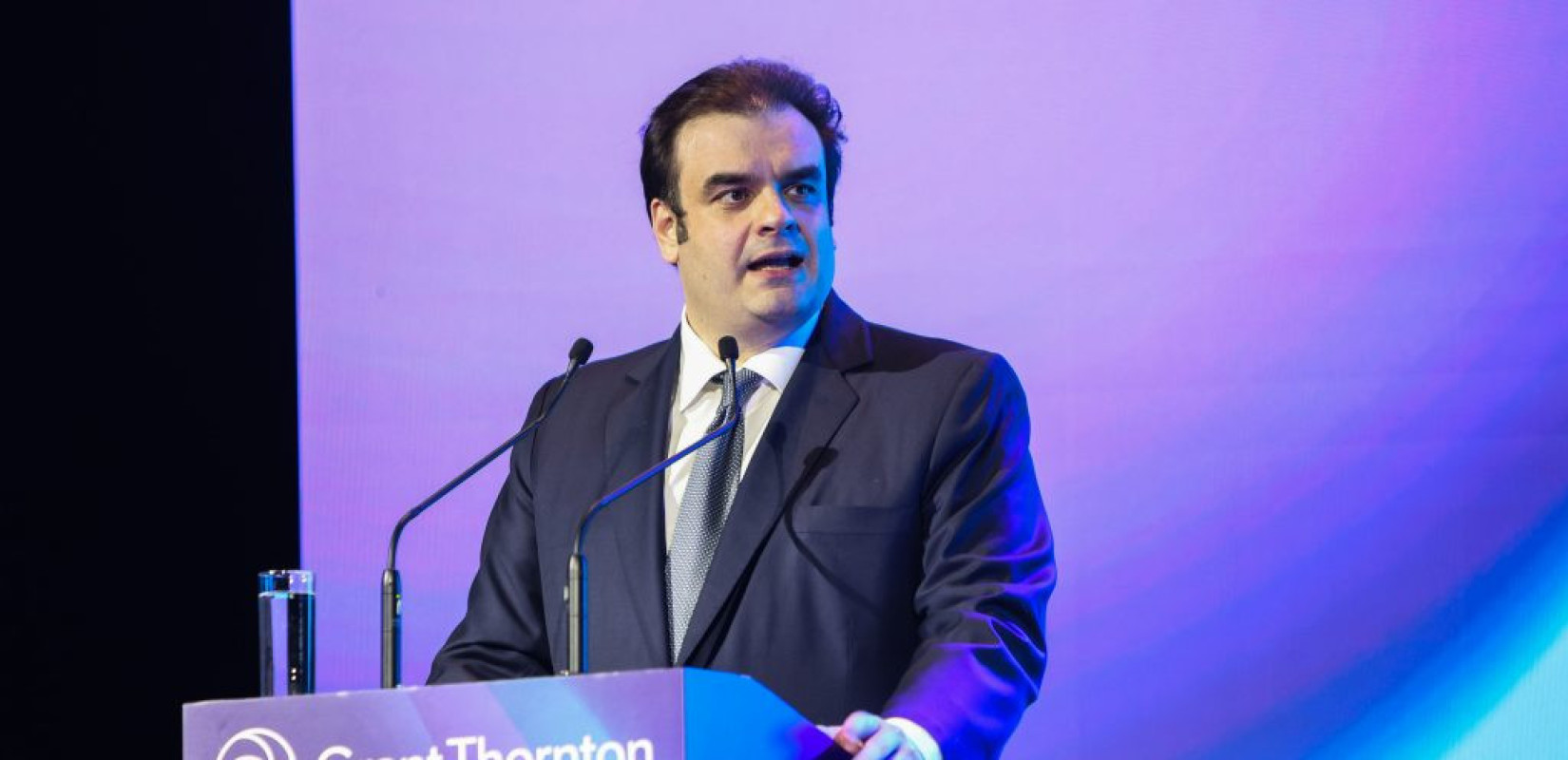 Κ. Πιερρακάκης από τις Βρυξέλλες: «Zωτικής σημασίας να διαφυλάξουμε τον διεθνή ρόλο του ευρώ»