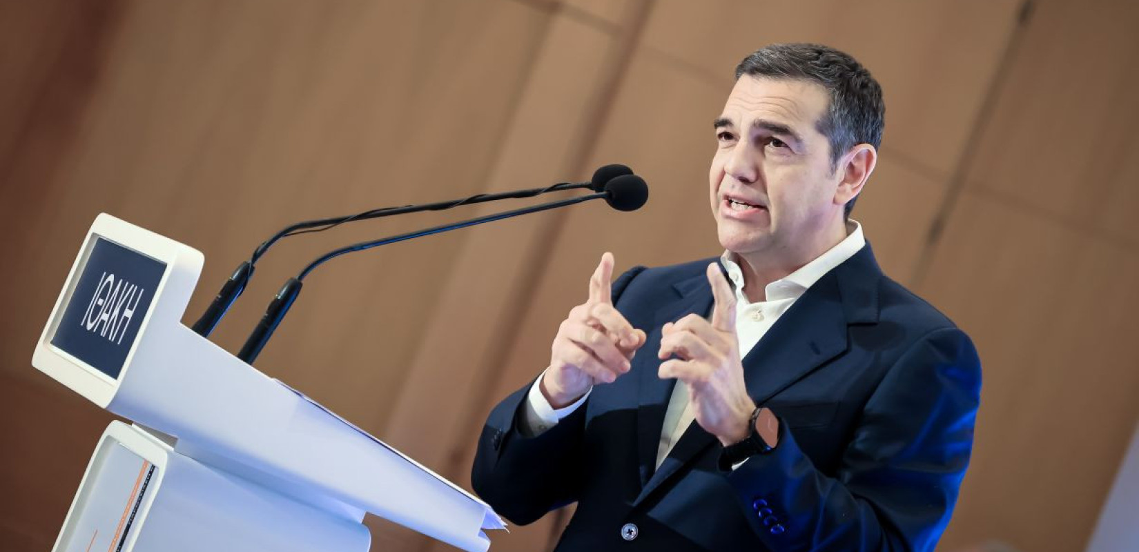 Τσίπρας: Οι υποκλοπές είναι το μεγαλύτερο σκάνδαλο της μεταπολίτευσης