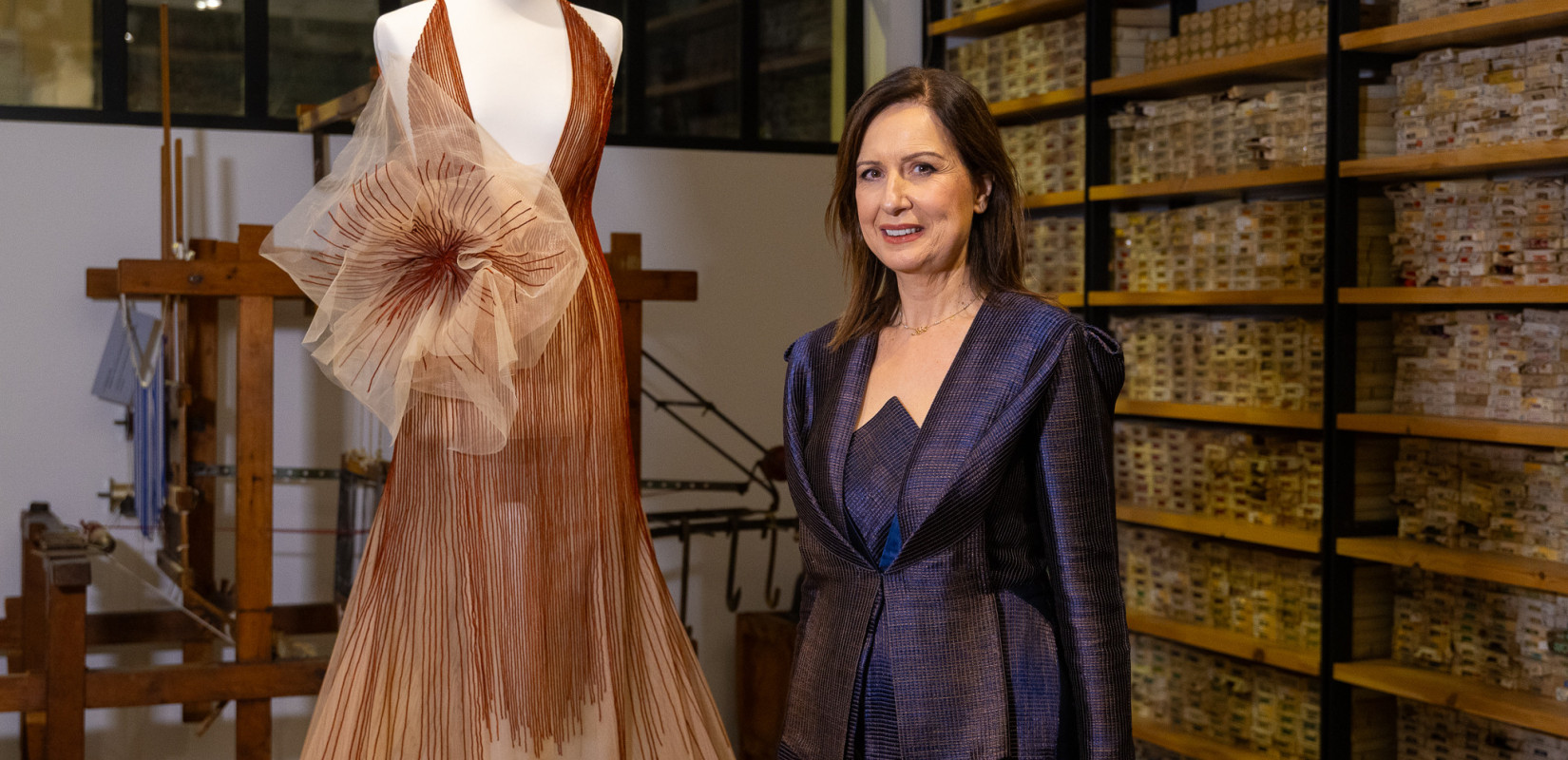 Denise Ελευθερίου: Από το ατελιέ της πλατείας Αριστοτέλους σε μια σπουδαία εμπειρία τέχνης στο Μουσείο Μπενάκη