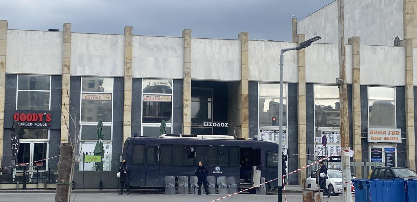 Θεσσαλονίκη: 21 προσαγωγές πριν το συλλαλητήριο για την τραγωδία των Τεμπών - Πέντε μετατράπηκαν σε συλλήψεις
