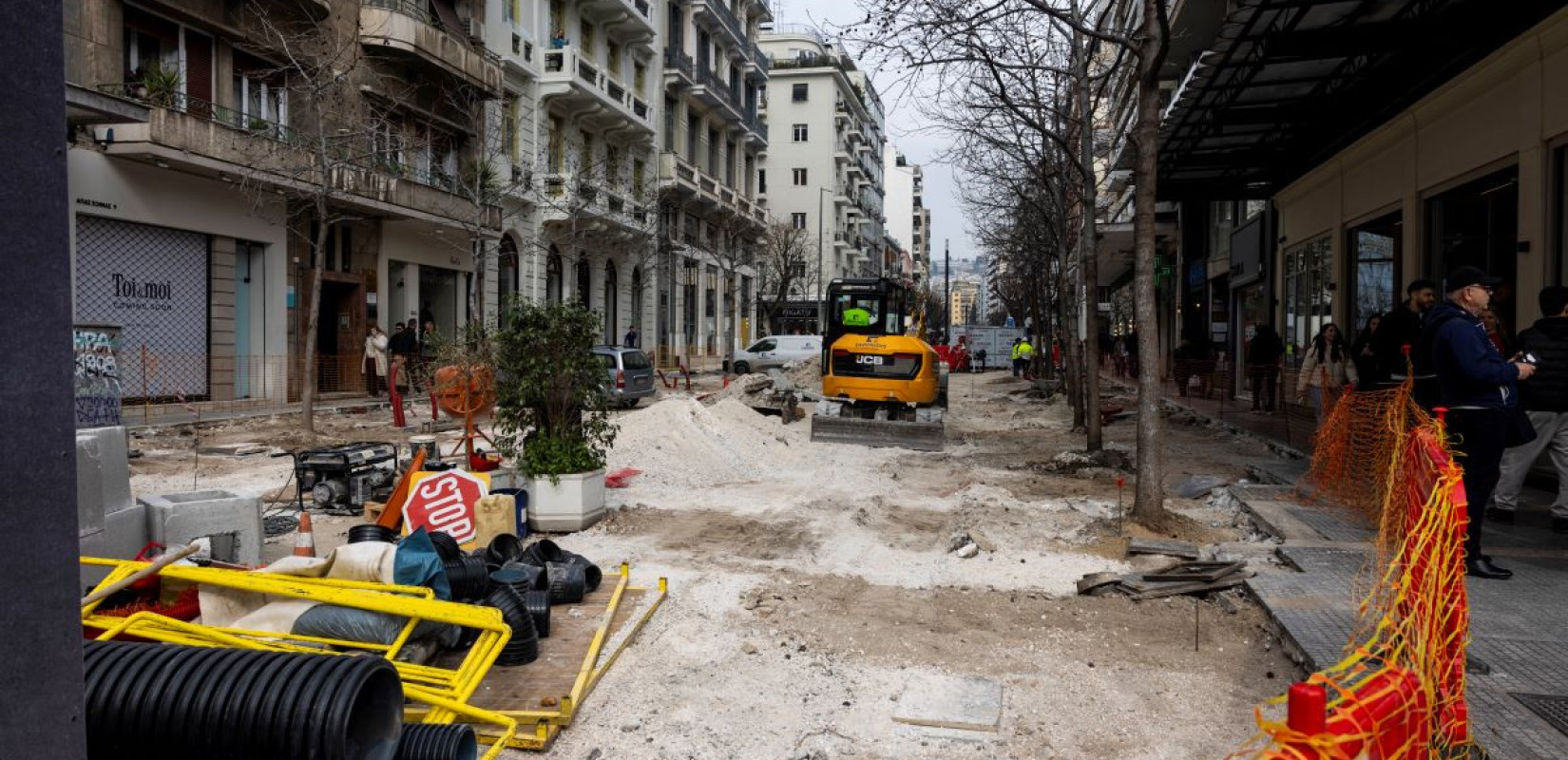 Αγίας Σοφίας: Ολοκληρώθηκαν οι εργασίες για τους αγωγούς - Ξεκινά να στρώνεται το δάπεδο