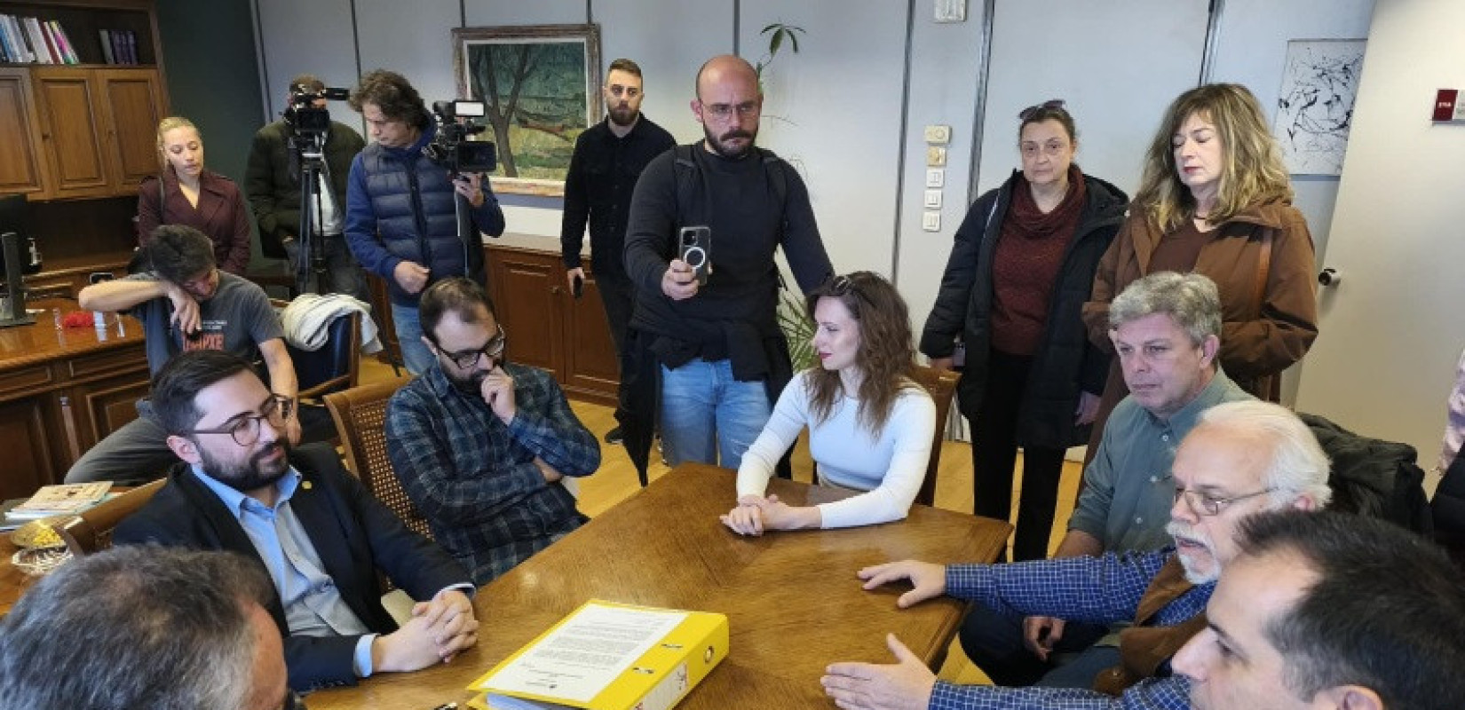 ΔΕΘ-δημοψήφισμα: Ο κίνδυνος ενός νέου «εμφυλίου» και ο μόνος τρόπος για να αποφευχθεί