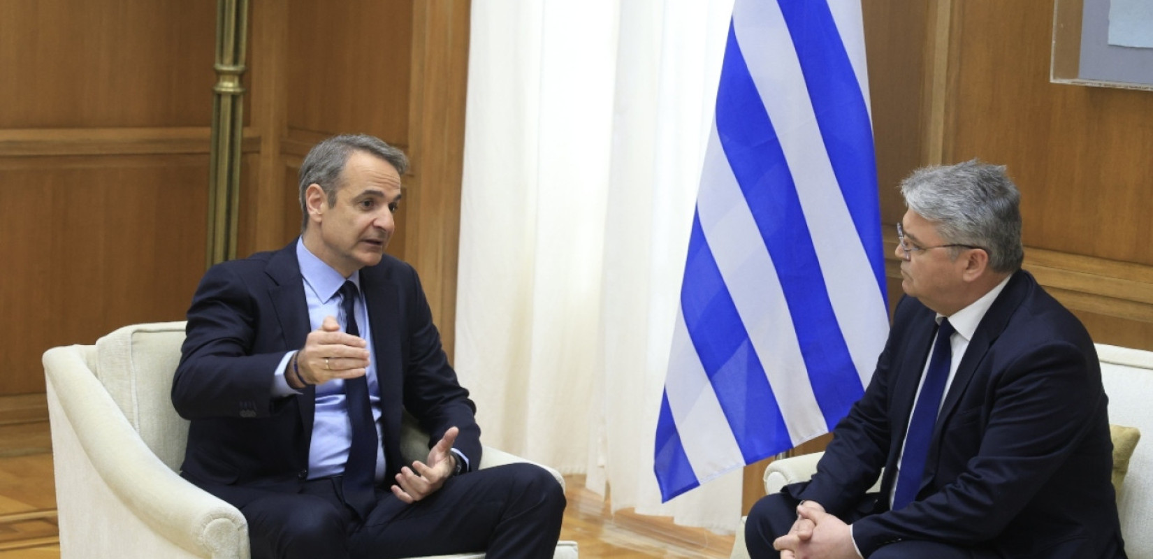 Ο Μητσοτάκης ενημέρωσε τον Νατσιό για τις εξελίξεις στη Μέση Ανατολή