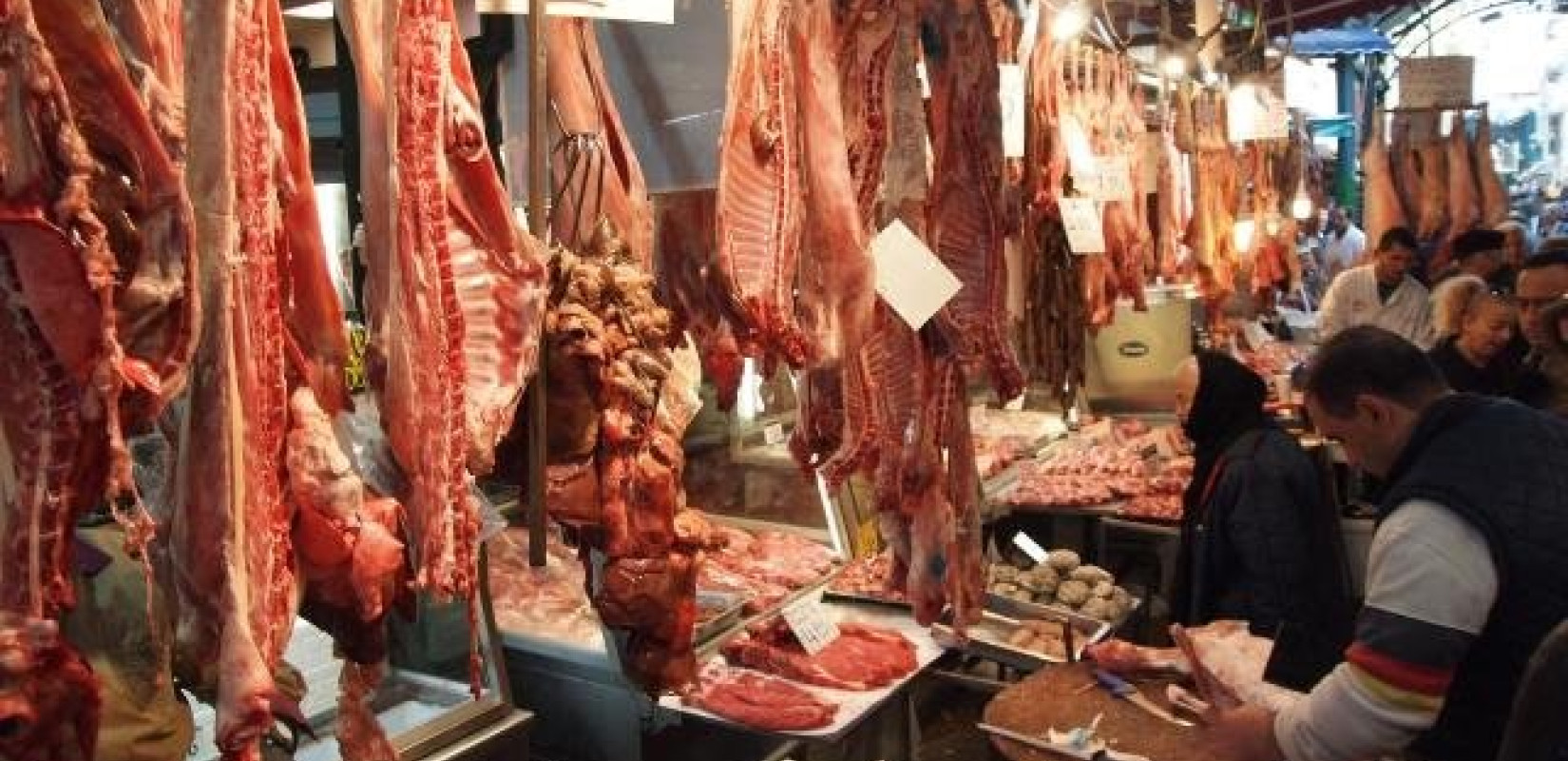 Τελευταία ψώνια για το πασχαλινό τραπέζι - Αυξημένη η κίνηση στην  αγορά