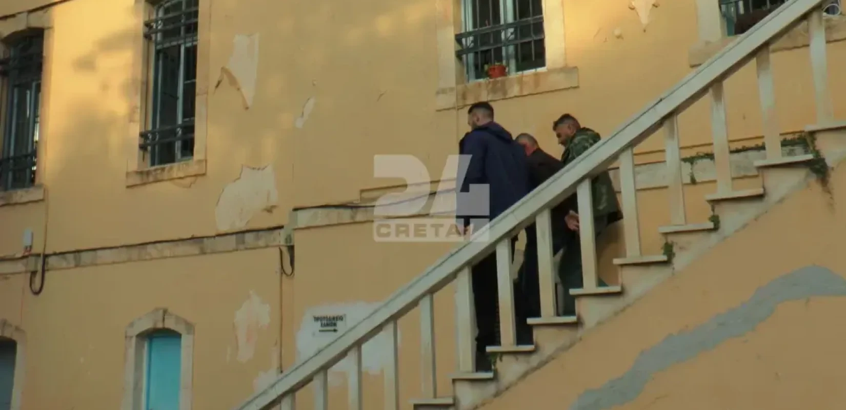 Προθεσμία να απολογηθεί τη Δευτέρα πήρε ο 58χρονος Πολωνός που κατηγορείται για κατασκοπεία στη Σούδα