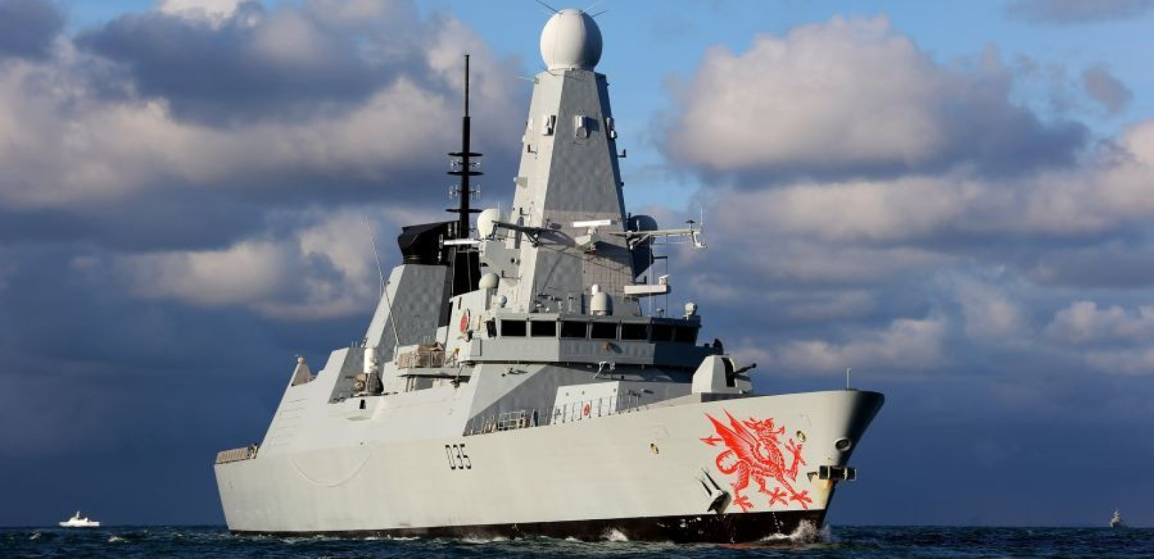 Μεσόγειος: Εκτός επιχειρήσεων το βρετανικό αντιτορπιλικό HMS Dragon λόγω τεχνικής βλάβης