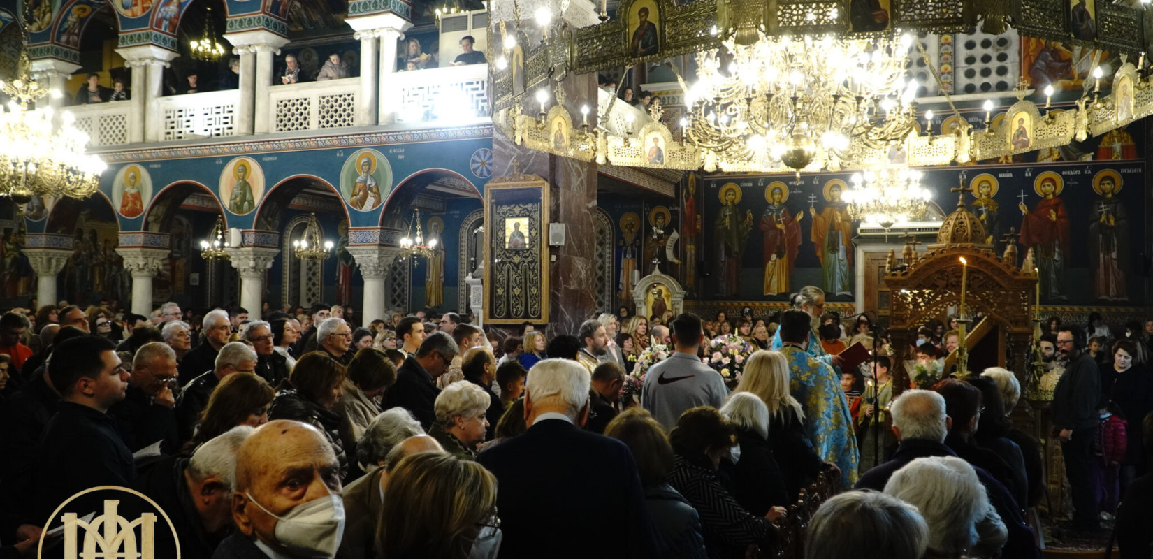 Θεσσαλονίκη: 120 φοιτητές έψαλαν τον Ακάθιστο Ύμνο (βίντεο)