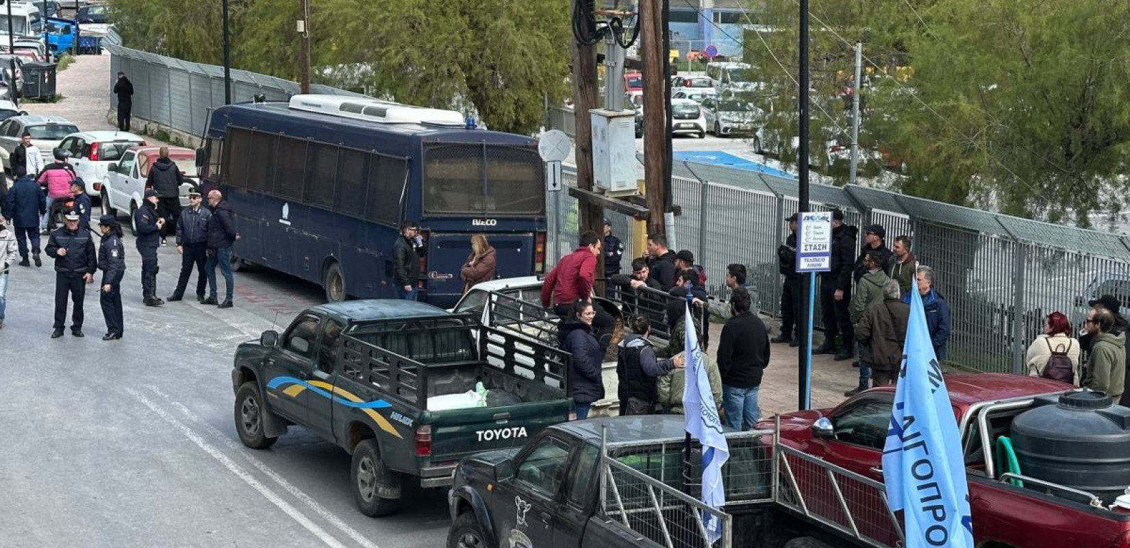 Πηγή φωτογραφίας: https://www.facebook.com/photo?fbid=1371165038371594&set=a.607089578112481