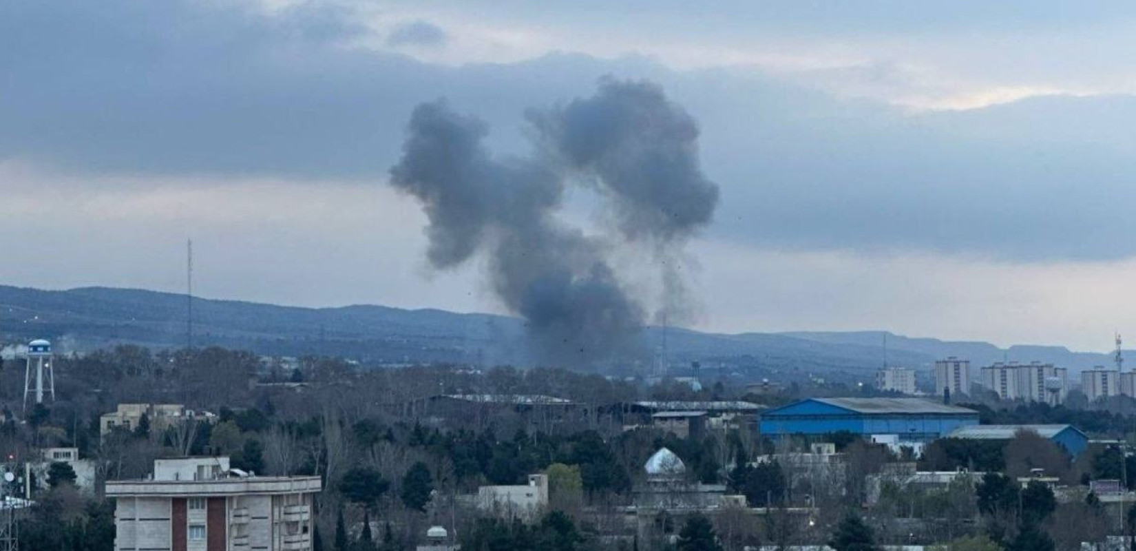 Φωτογραφία από την Τεχεράνη - Πηγή: https://x.com/EmmanuelInvest/status/2038158047206343124/photo/1