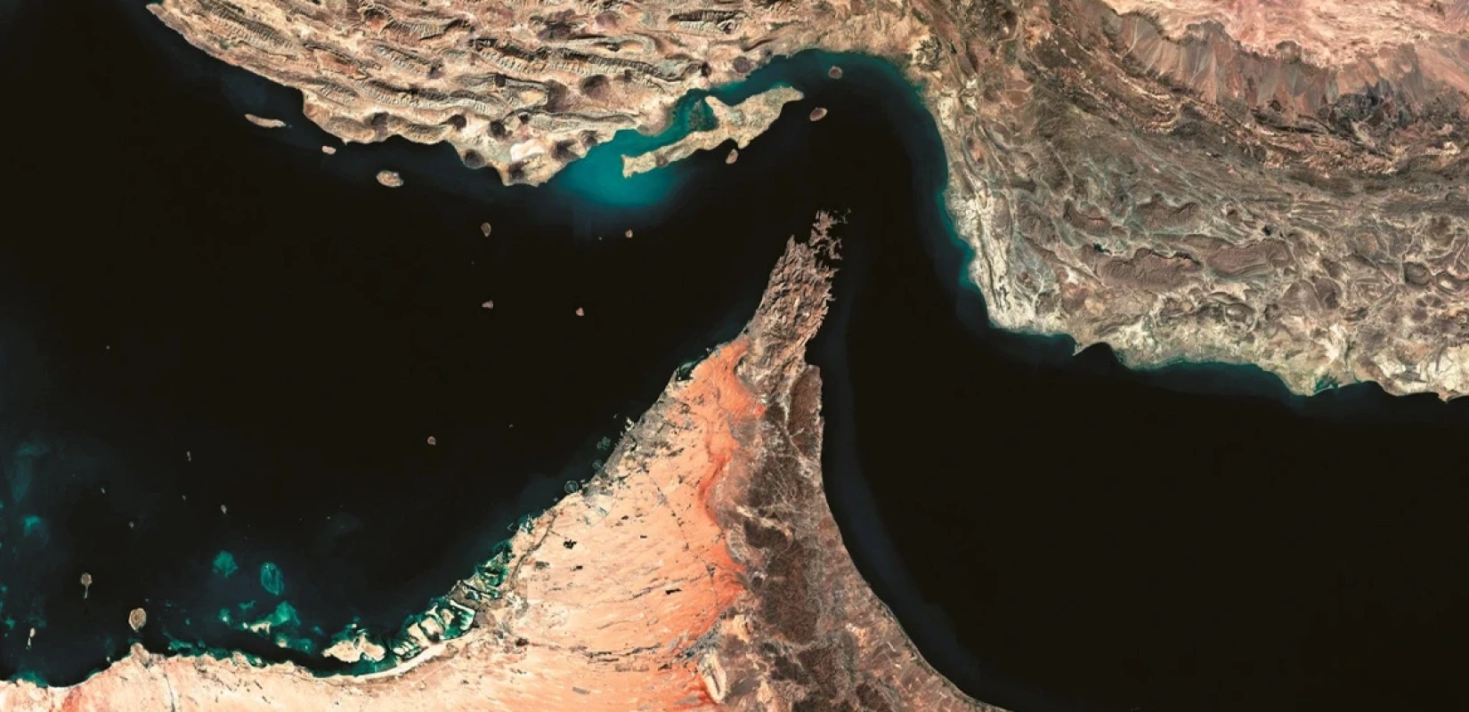 Σήμερα στην Βρετανία κρίσιμη στρατιωτική σύσκεψη για τα Στενά του Ορμούζ