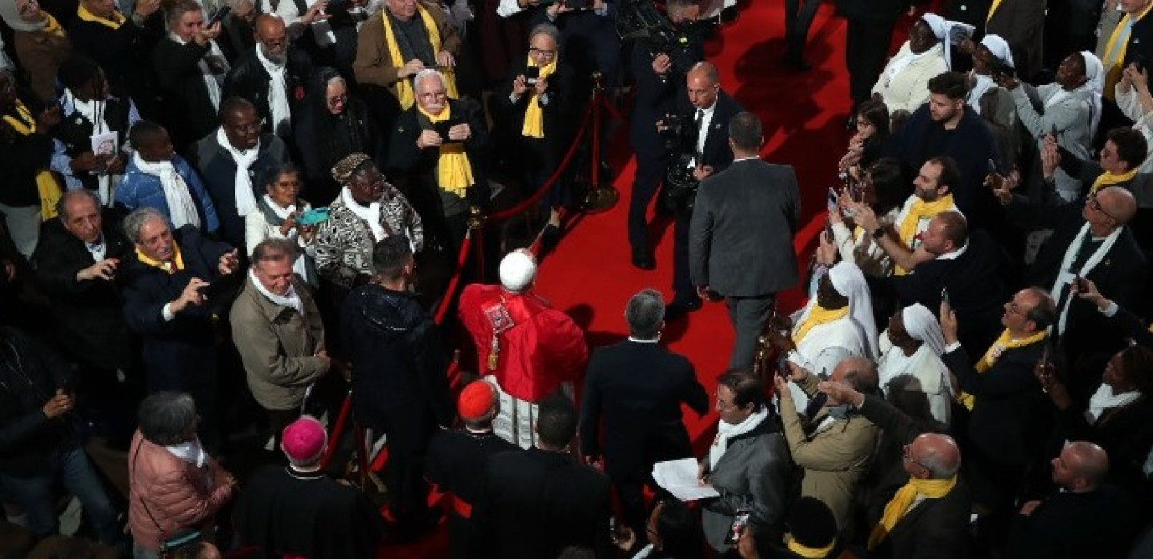 Αλγερία: Δύο βομβιστές αυτοκτονίας ανατινάχθηκαν στη διάρκεια επίσκεψης του πάπα