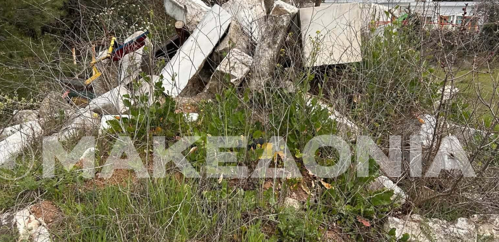 Θεσσαλονίκη: Στο Πανόραμα βρέθηκαν τα μάρμαρα της Πλατείας Διοικητηρίου - Είχαν χαθεί από το 1990 (φωτογραφίες)