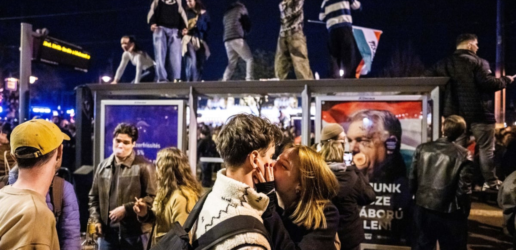 Ιστορικές στιγμές στην Ουγγαρία: Οι νέοι έδιωξαν τον Όρμπαν