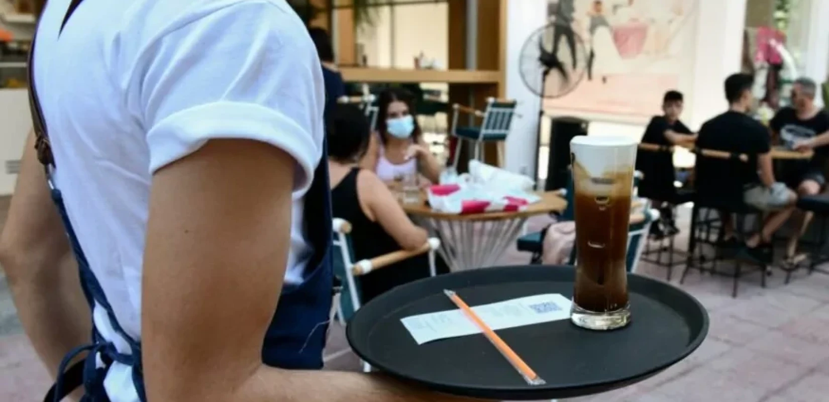 «Πάρτι» φοροδιαφυγής με 50.000 παραβάσεις μέσα σε τρεις μήνες - «Μπαράζ» λουκέτων