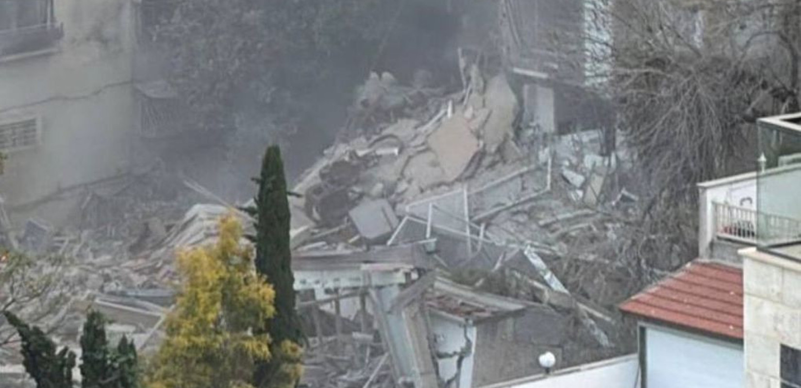 Μέση Ανατολή: Το Ιράν απειλεί με δεκαπλάσιες απώλειες - Νέο κύμα επιθέσεων σε Ισραήλ και Τεχεράνη (βίντεο)