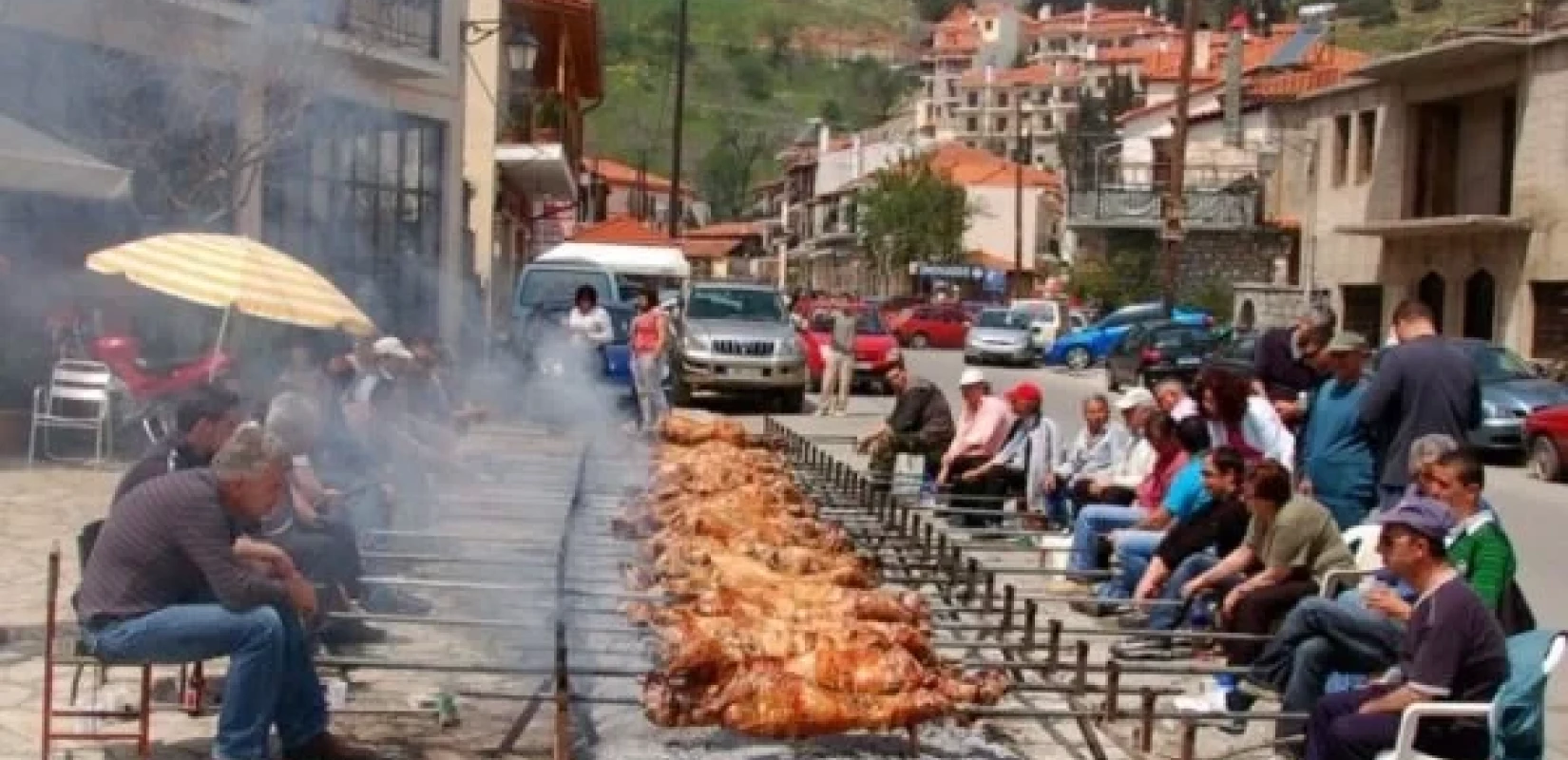 Πάσχα στη Ρούμελη: Ξυπνούν μνήμες στα ορεινά χωριά