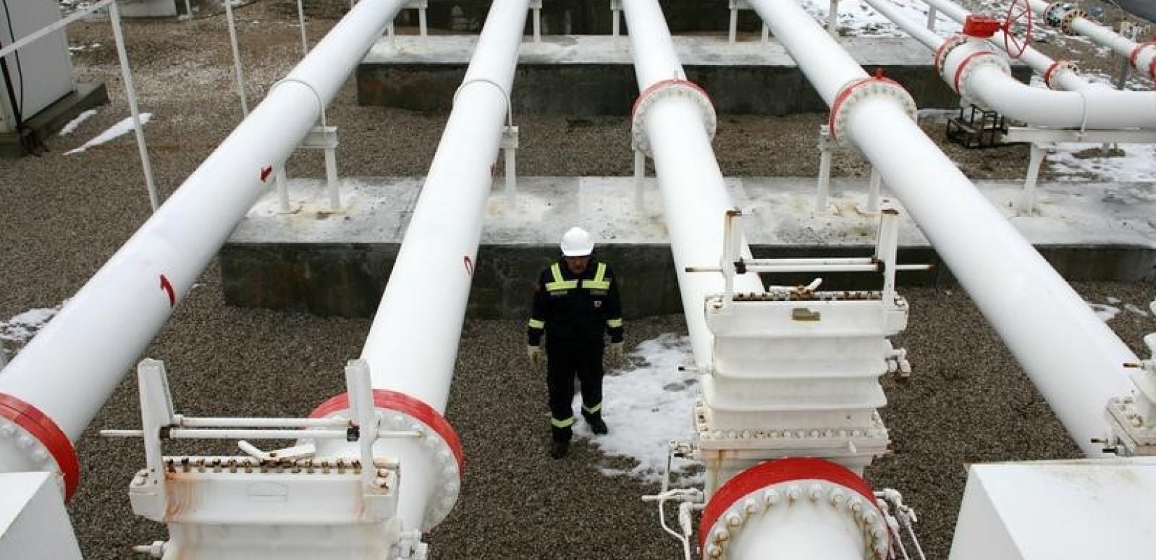 Τα ΗΑΕ επιταχύνουν την κατασκευή νέου πετρελαιαγωγού - Στόχος η παράκαμψη των Στενών του Ορμούζ